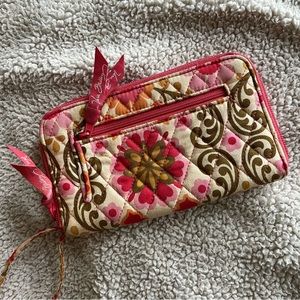 Vera Bradley retired 2011 Folkloric pattern wallet wristlet gorgeous condition!!